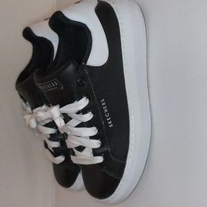 Skechers Gym Shoes, ( Pre- Loved)